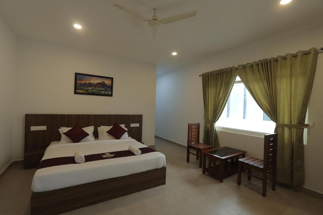Hotel Dream Suite, Kattappana Екстер'єр фото
